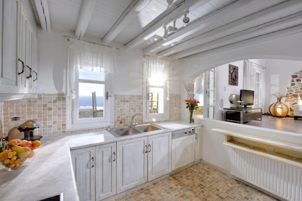 Mykonos Sea View Luxury Villa By Calypso Sunset Villas Mykonos Town Екстериор снимка